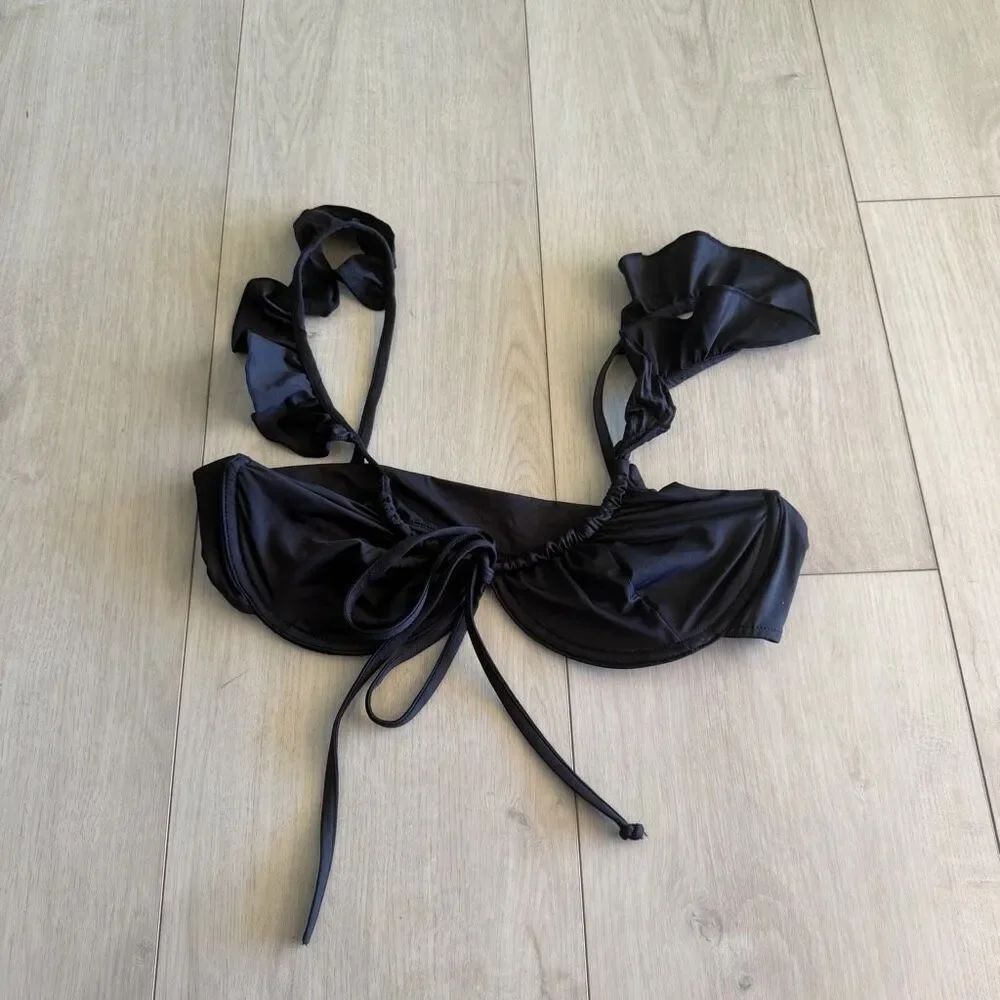 Frankie’s Bikinis Birdie Ruffle Bikini Top black XL